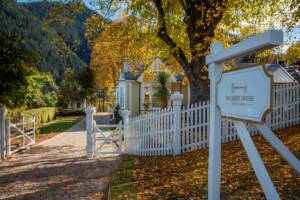 BSHM_Driveway Entrance Hulbert House Queenstown